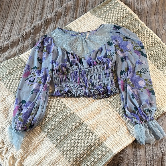 Free People Tops - Free people women’s cropped long sleeve